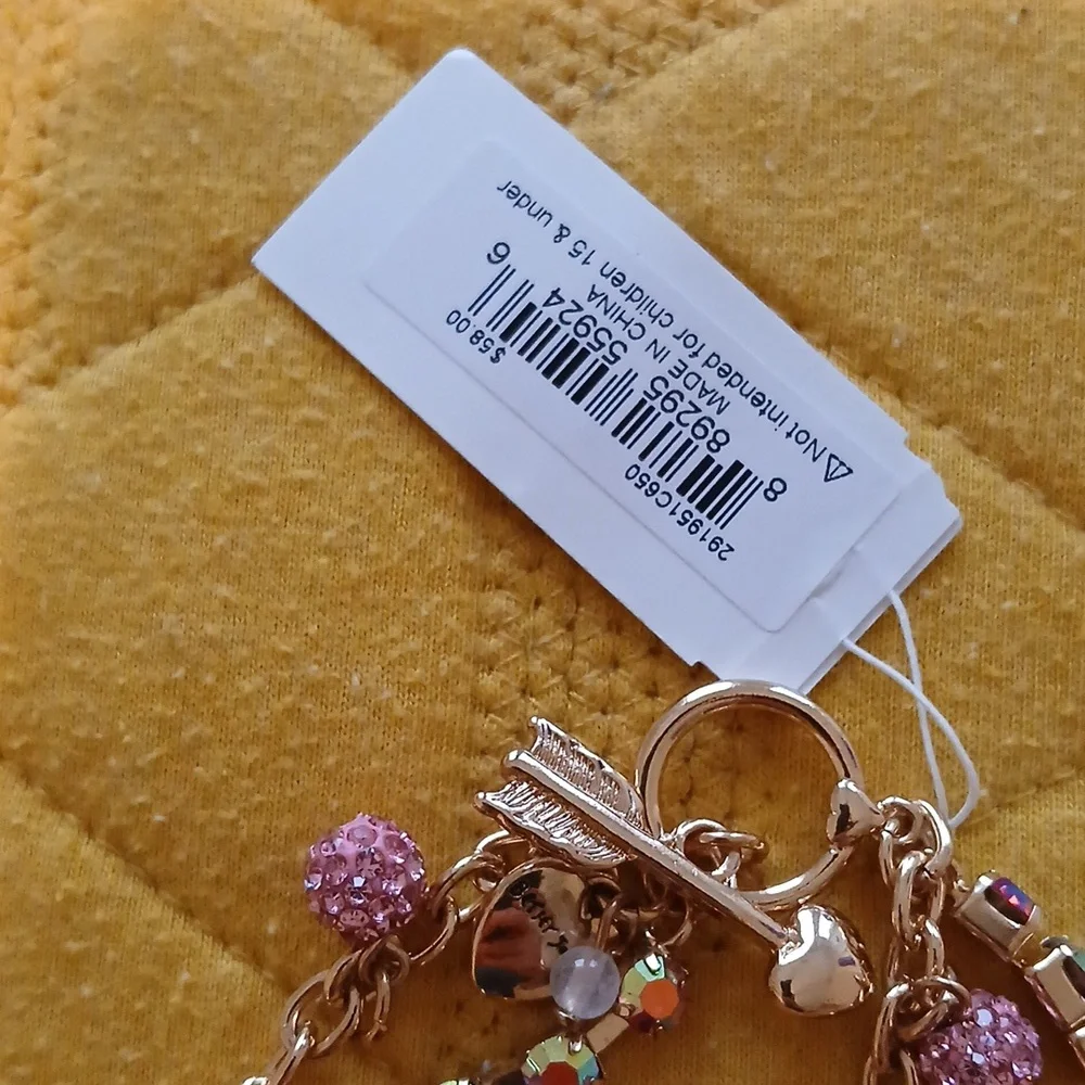 Betsey Johnson Gummy Bear Lucite Pink Rhinestone Bracelet Nwt Rare - Picture 2 of 4